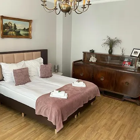 Silesian Stadium And Park アパート ホジューフ